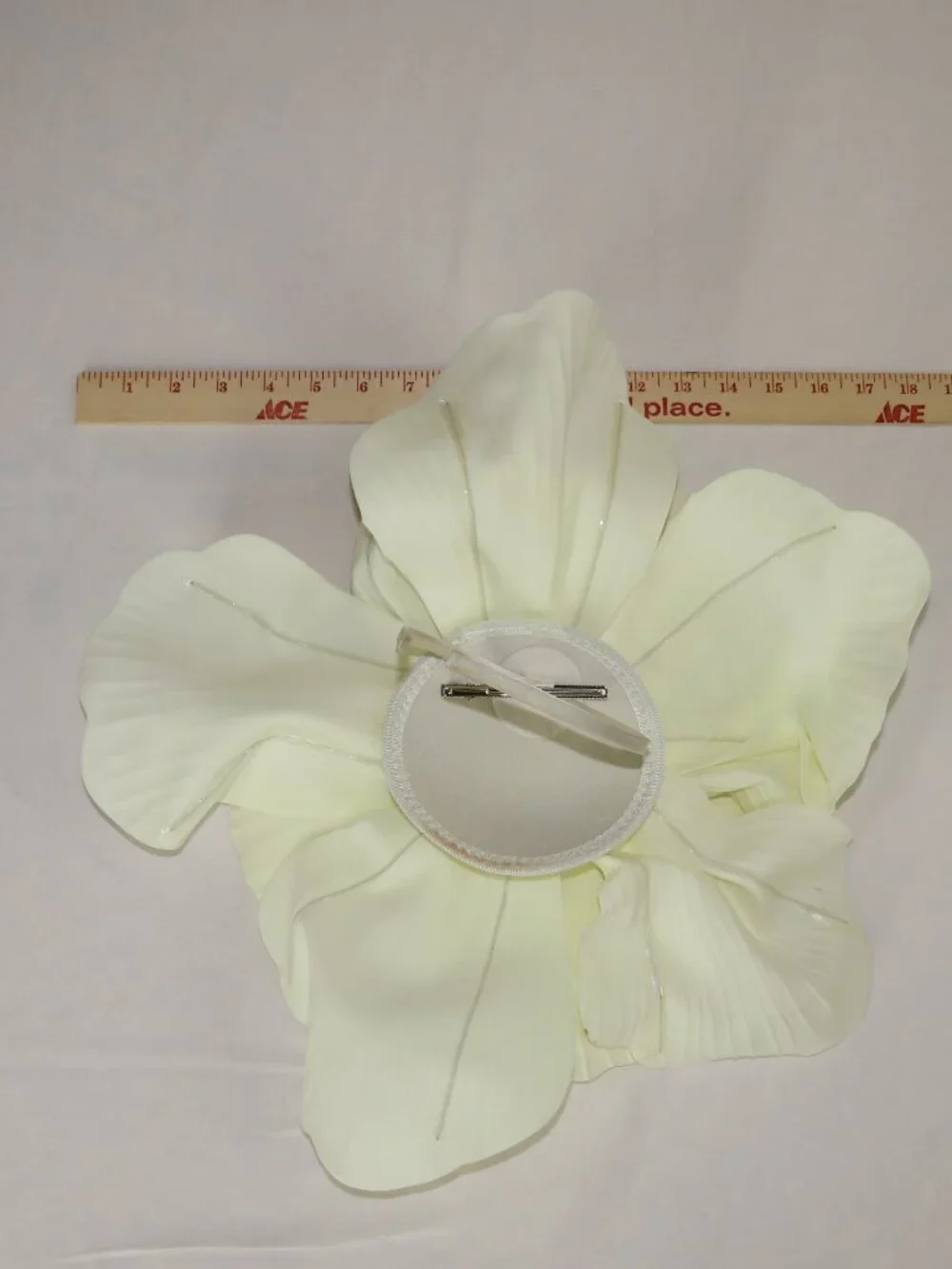 Oversized Cream Paper Flower Headpiece – Statement Floral Fascinator, Costume